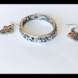 Brighton bangle with matching earrings like new